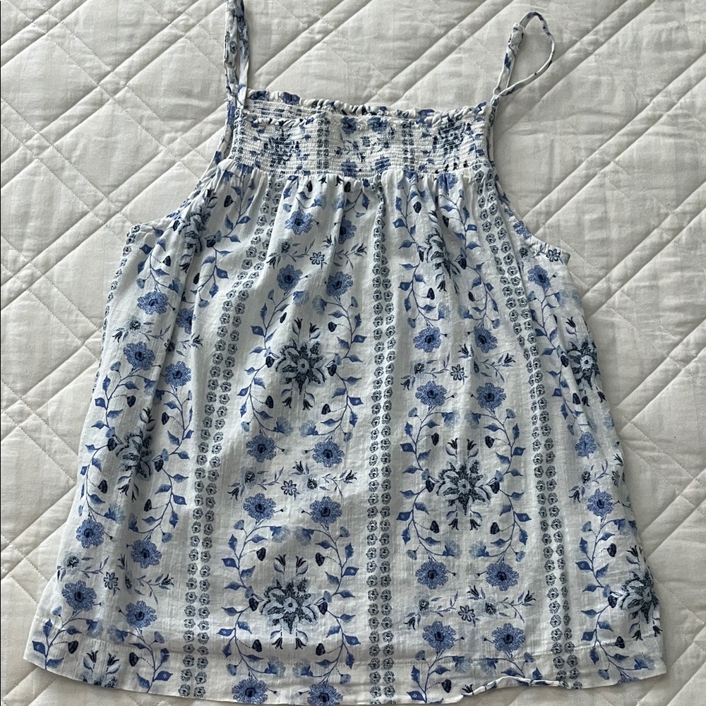 Old Navy Floral Blue and White Sleeveless Top